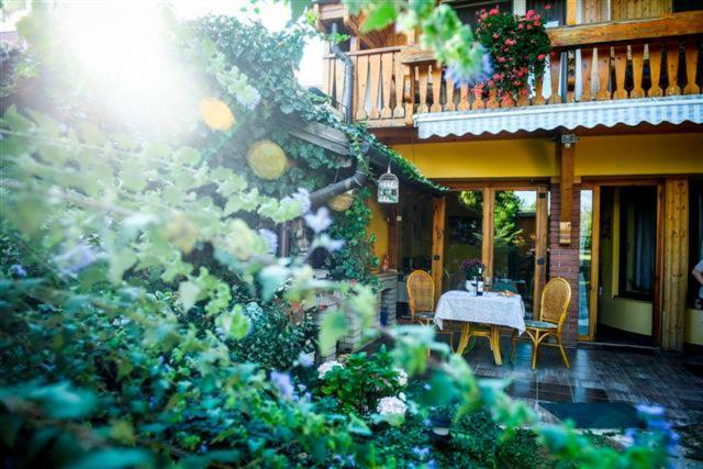 Siesta Vendeghaz Βίλα Έγκερ Εξωτερικό φωτογραφία